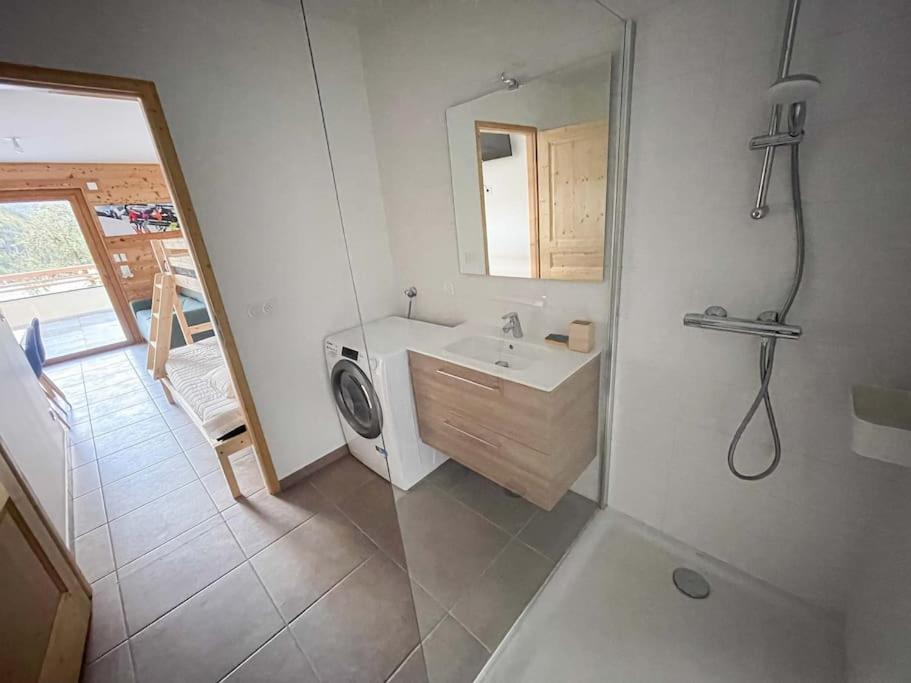 Dans Residence Neuve Le Snow Roc Sur Les Pistes, Grand Studio Cosy 5 Pers Avec Terrasse Panoramique, Sauna, Wifi Saint-Jean-dʼAulps Kültér fotó